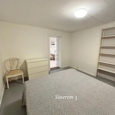 Newly Renovated Modern 4-room - Centrally Located! بودو